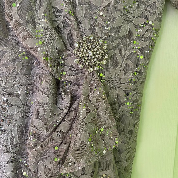 Women's Grey Color Dress - Picture 3 of 4